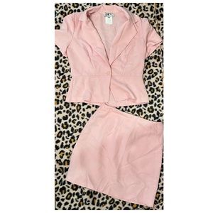 Vintage from the 90’s 2 pc womens skirt set size 7/8